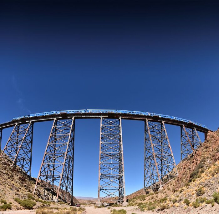 Tren a las nubes auf dem Viadukt La Polvorilla (© visitargentina)