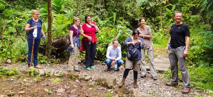 Wanderung im Regenwald
