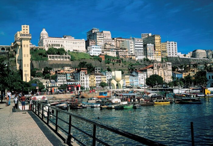Blick auf Salvador de Bahia mit dem Lacerda Aufzug