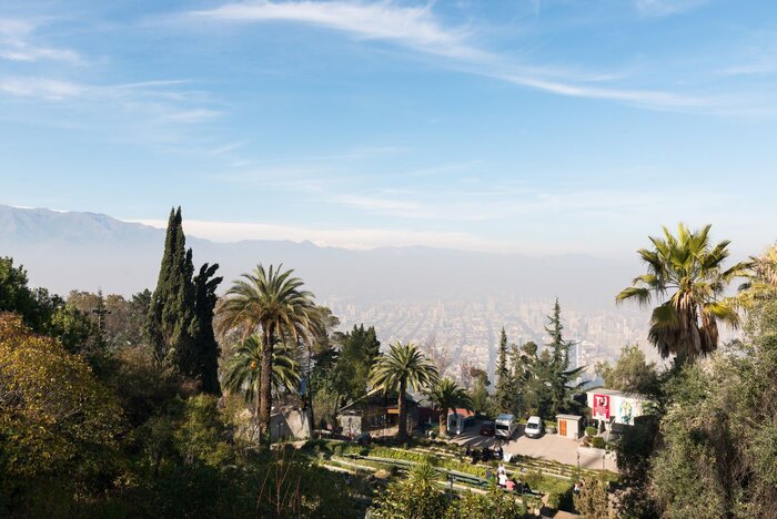 Der Stadtteil San Cristobal im Nebel (© Sernatur)